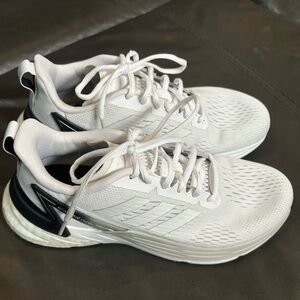 Adidas response super running shoes. Men’s size 7 1/2.